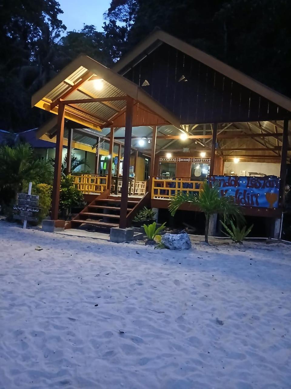 Pondok Lestari Kadidiri Batudaka Zimmer foto